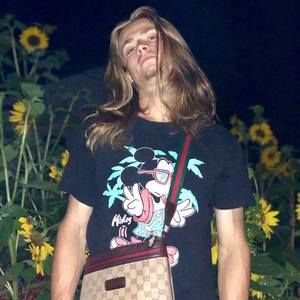 Meet your Posher, Corey